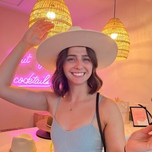 Meet your Posher, Maggie